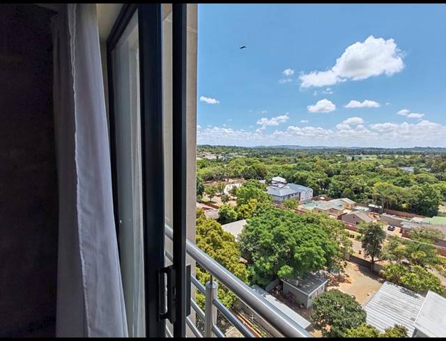 2 BEDROOM APARTMENT FOR SALE IN HATFIELD